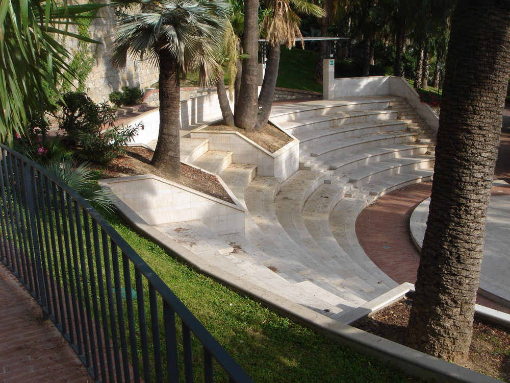 Realizzazione di un Anfiteatro nei giardini Piani D'Ascé