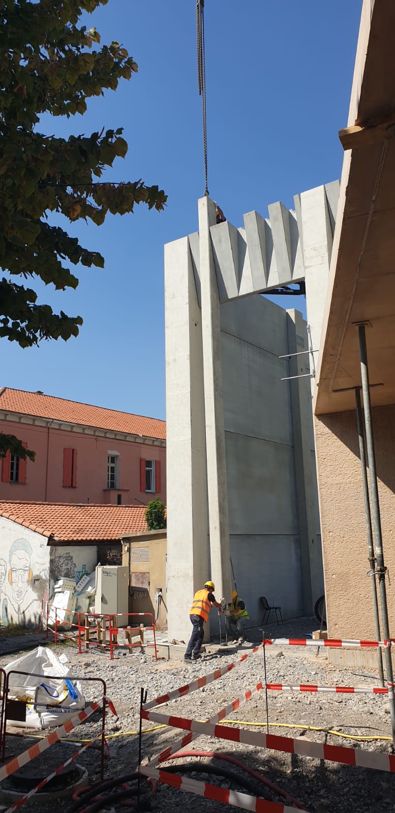 Costruzione di un centro sportivo per un Liceo