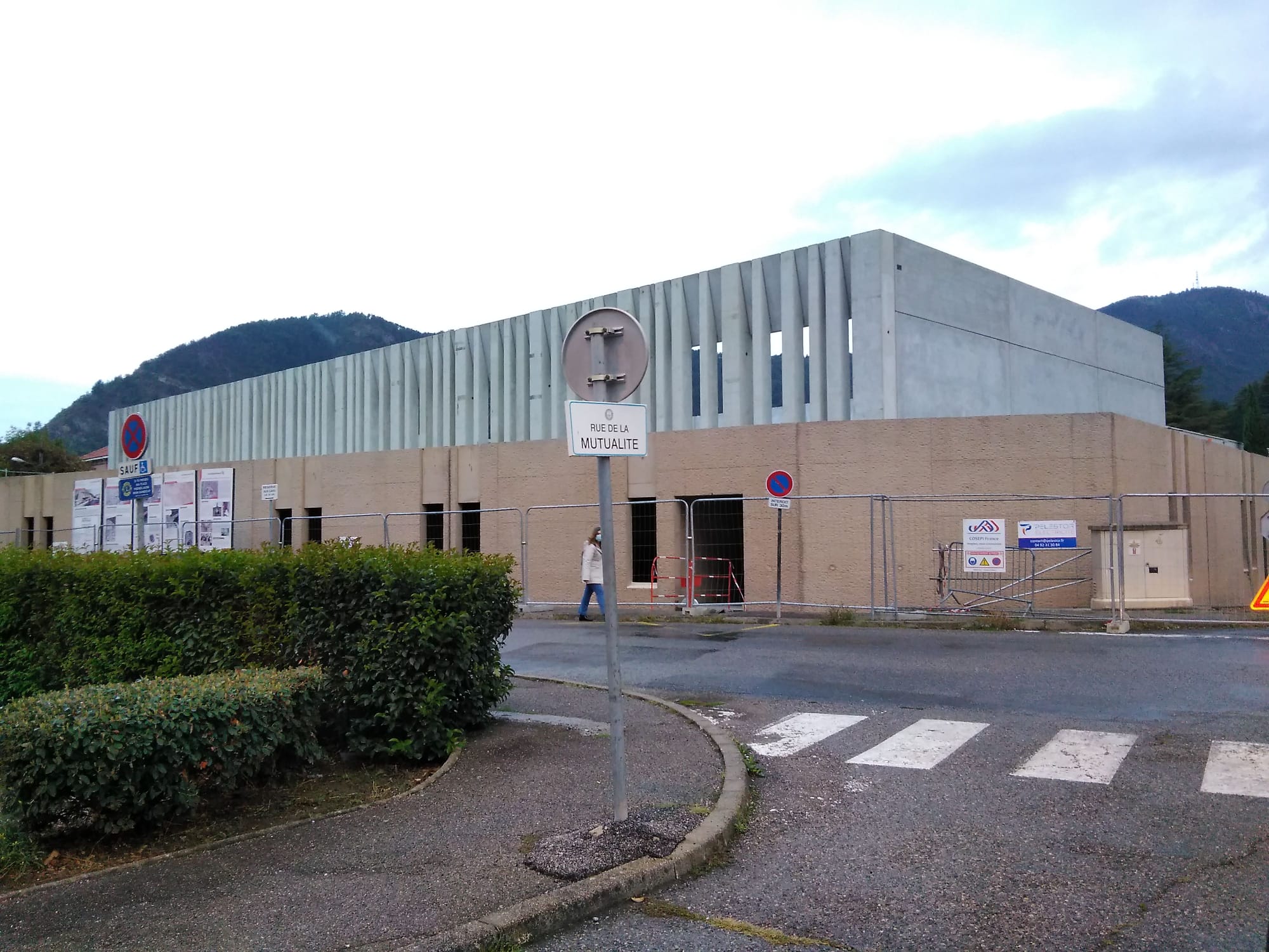 Costruzione di un centro sportivo per un Liceo
