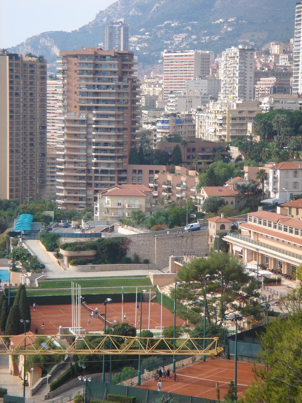 Country - costruzione di un edificio residenziale