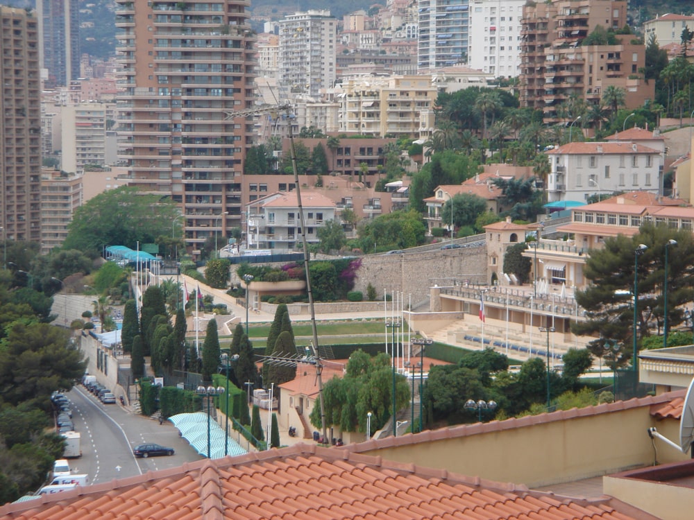 Country - costruzione di un edificio residenziale