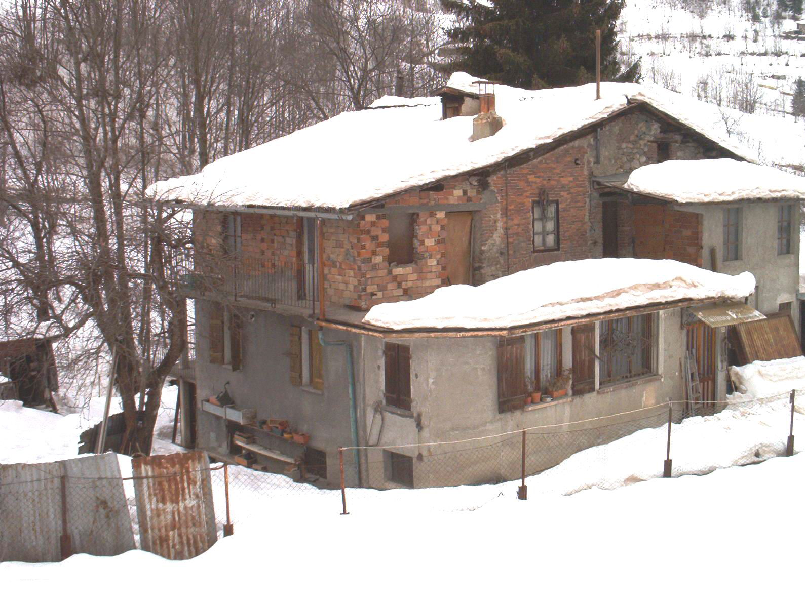 Martinet - Costruzione di un vecchio mulino in un edificio residenziale
