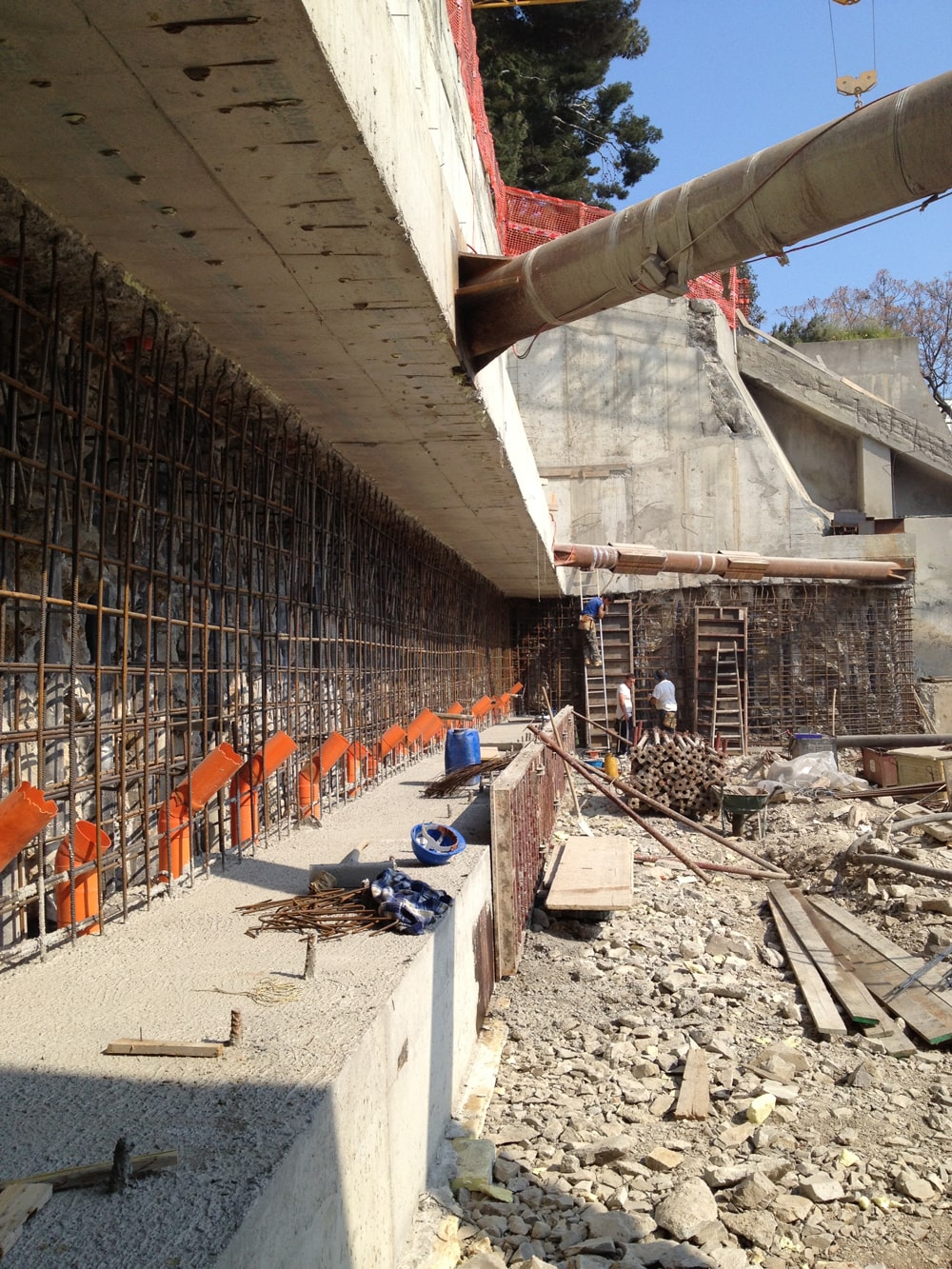 Demolizione e ricostruzione di due edifici di civile abitazione