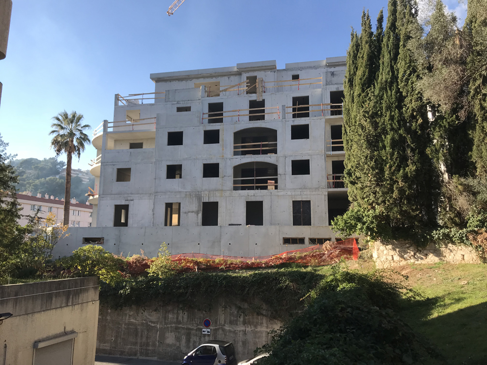 La Palmosa - costruzione di un edificio residenziale