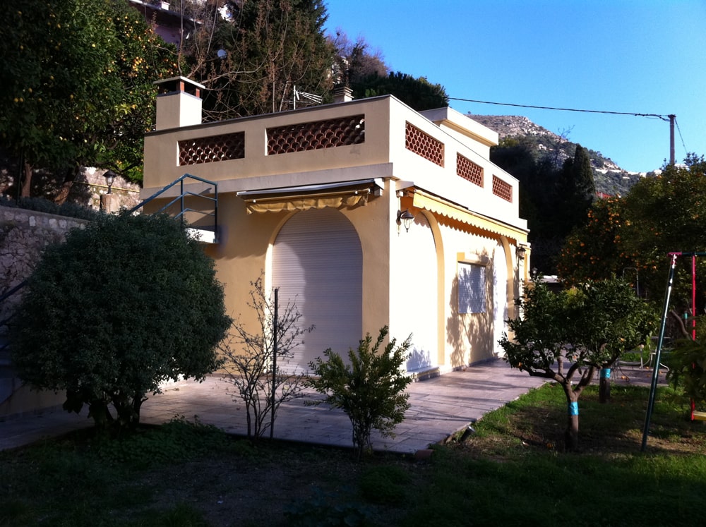 Realizzazione di un Garage interrato su due livelli con Piscina