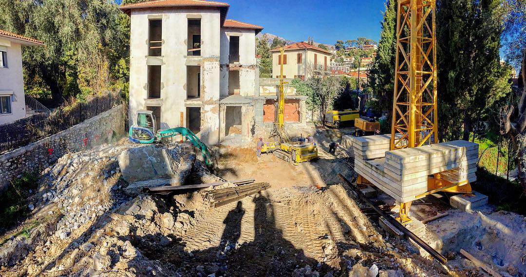 La Palmosa - costruzione di un edificio residenziale
